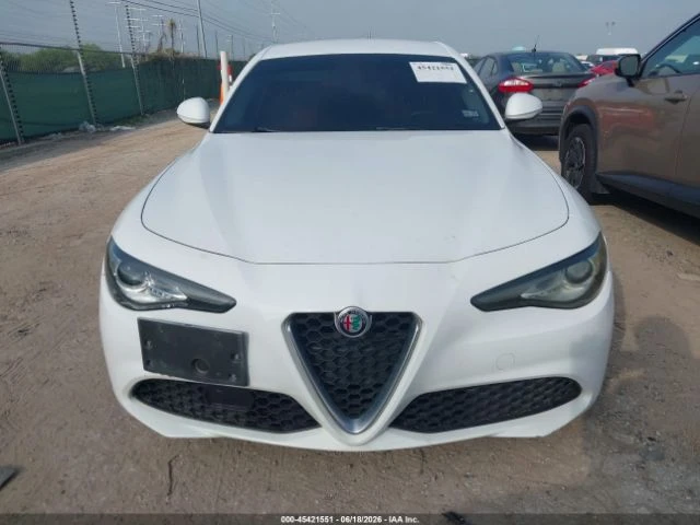 Alfa Romeo Giulia !!УНИКАТ!! #ПЪЛНО ОБОРУДВАНЕ# !ПАНОРАМА, снимка 2 - Автомобили и джипове - 55003306