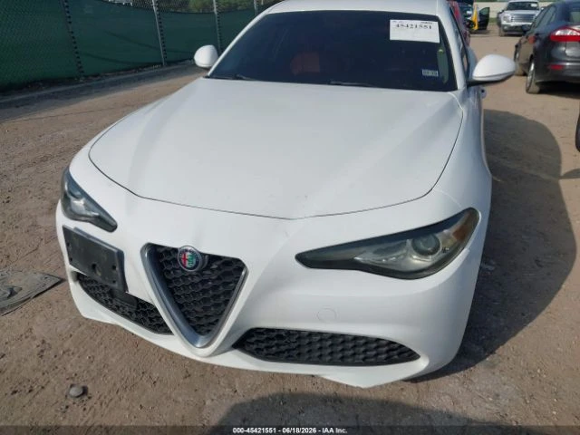 Alfa Romeo Giulia !!УНИКАТ!! #ПЪЛНО ОБОРУДВАНЕ# !ПАНОРАМА, снимка 4 - Автомобили и джипове - 55003306