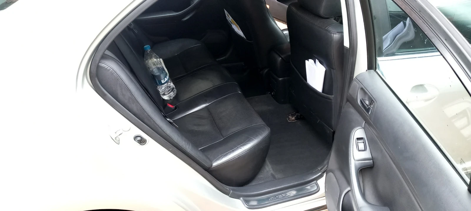 Toyota Avensis 2.0d 116ps | Mobile.bg — изображение 11
