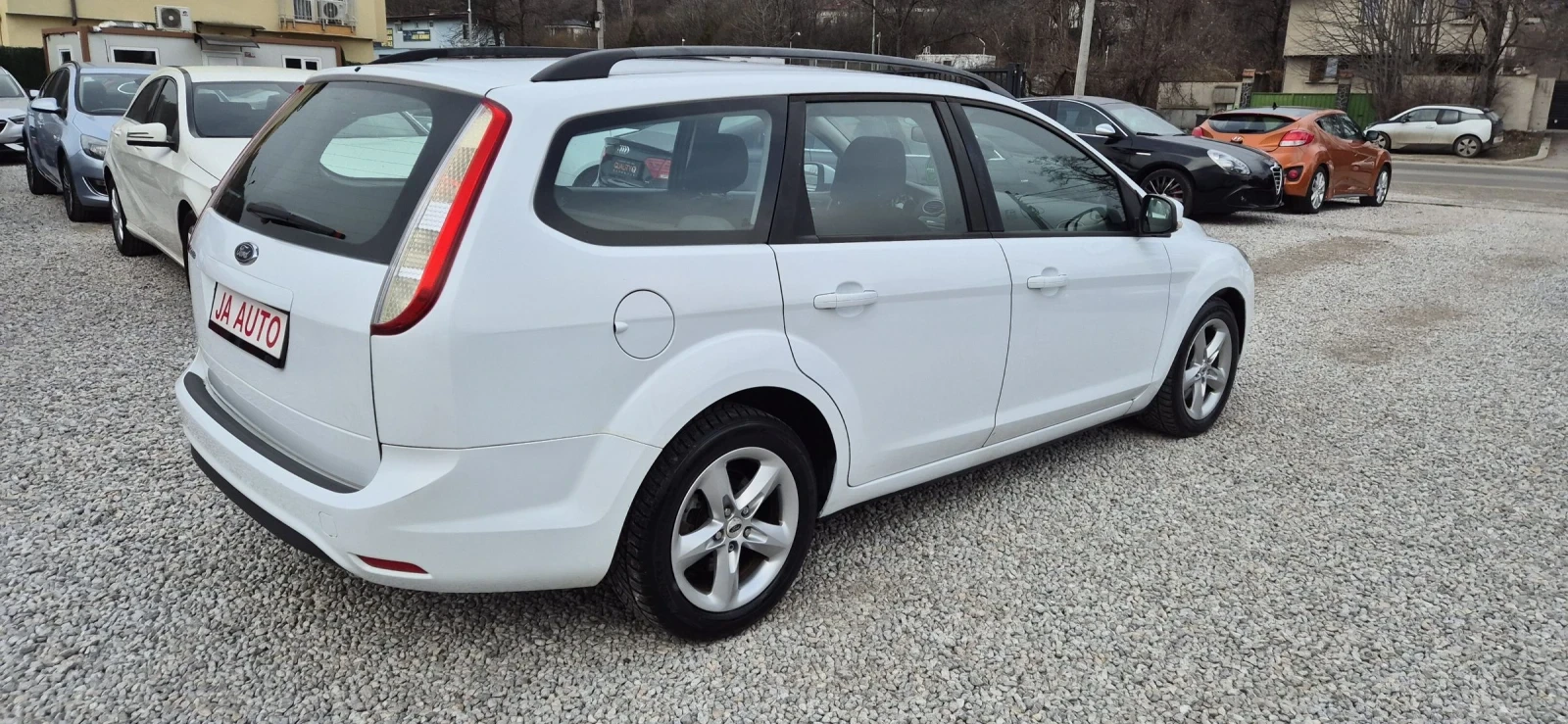 Ford Focus 2.0-145кс.КЛИМА - изображение 5
