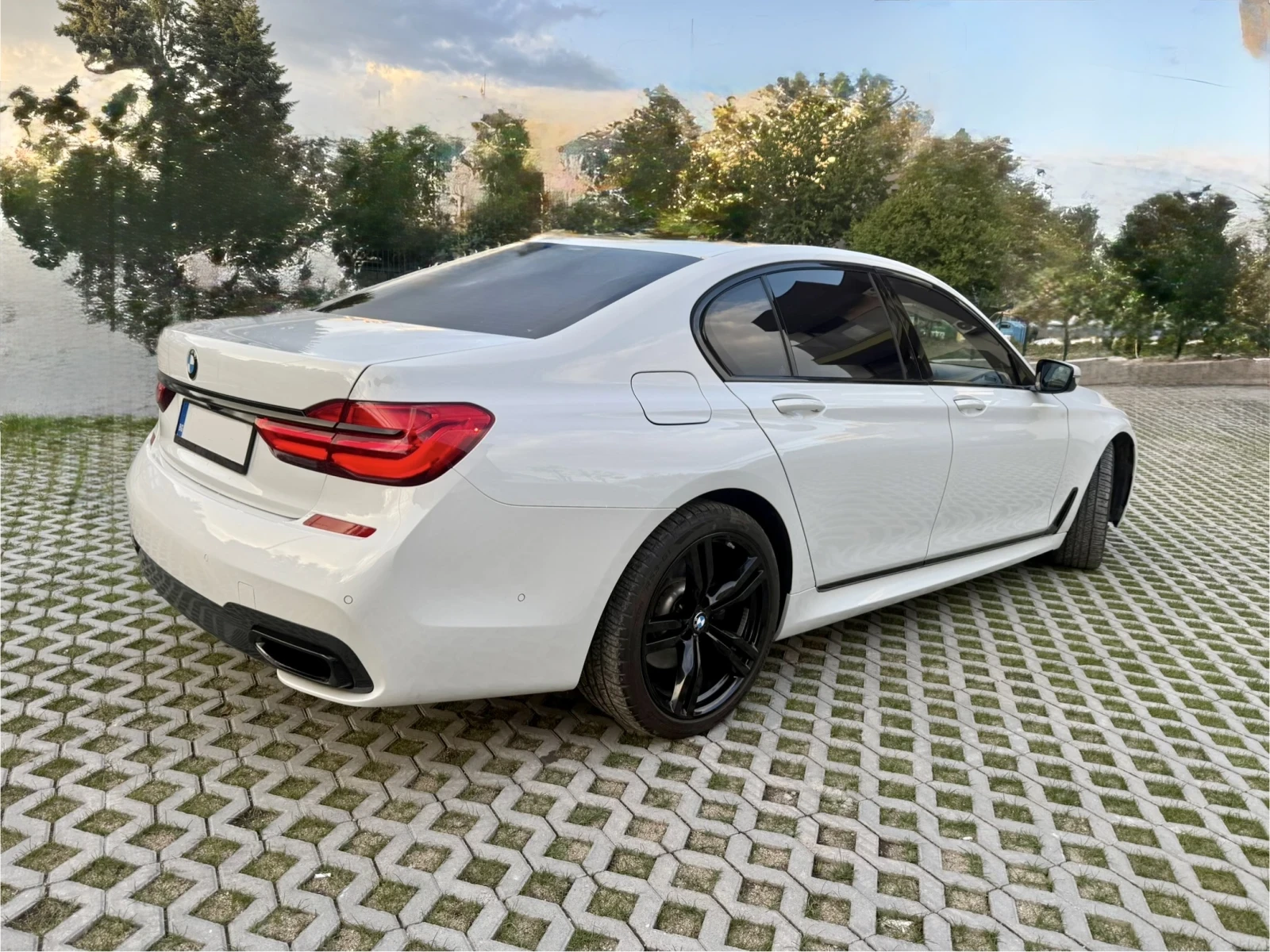 BMW 750 ixdrive - изображение 3