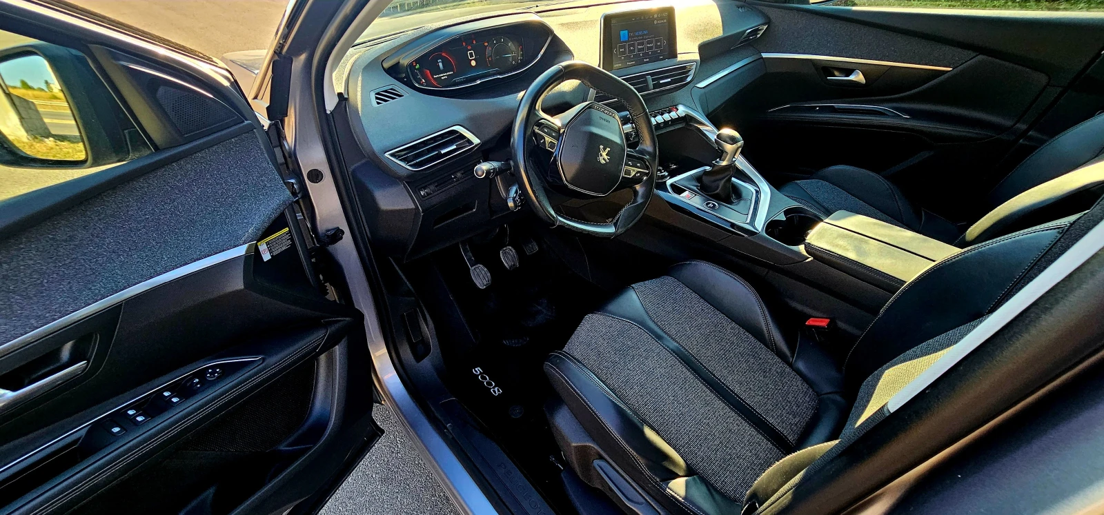 Peugeot 5008 1.6  - изображение 9
