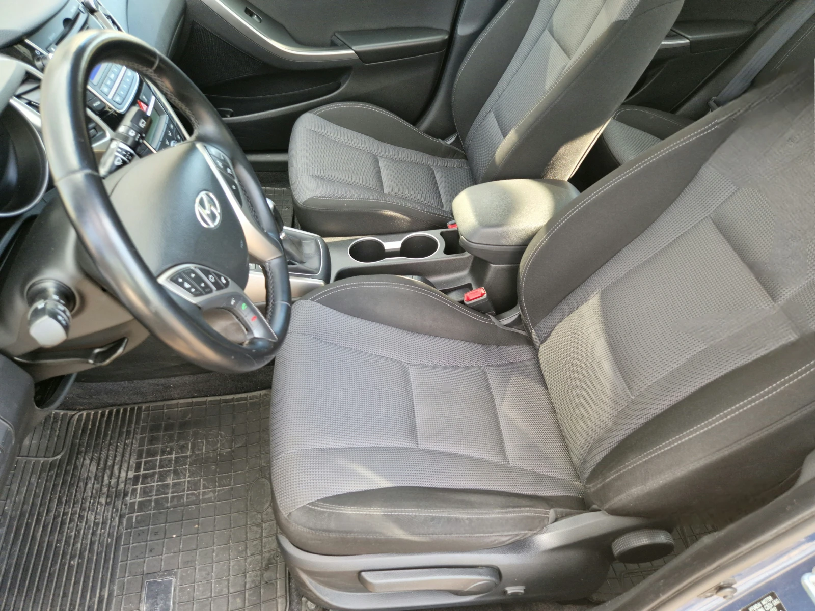 Hyundai I30 1.4i EURO6B  - изображение 9