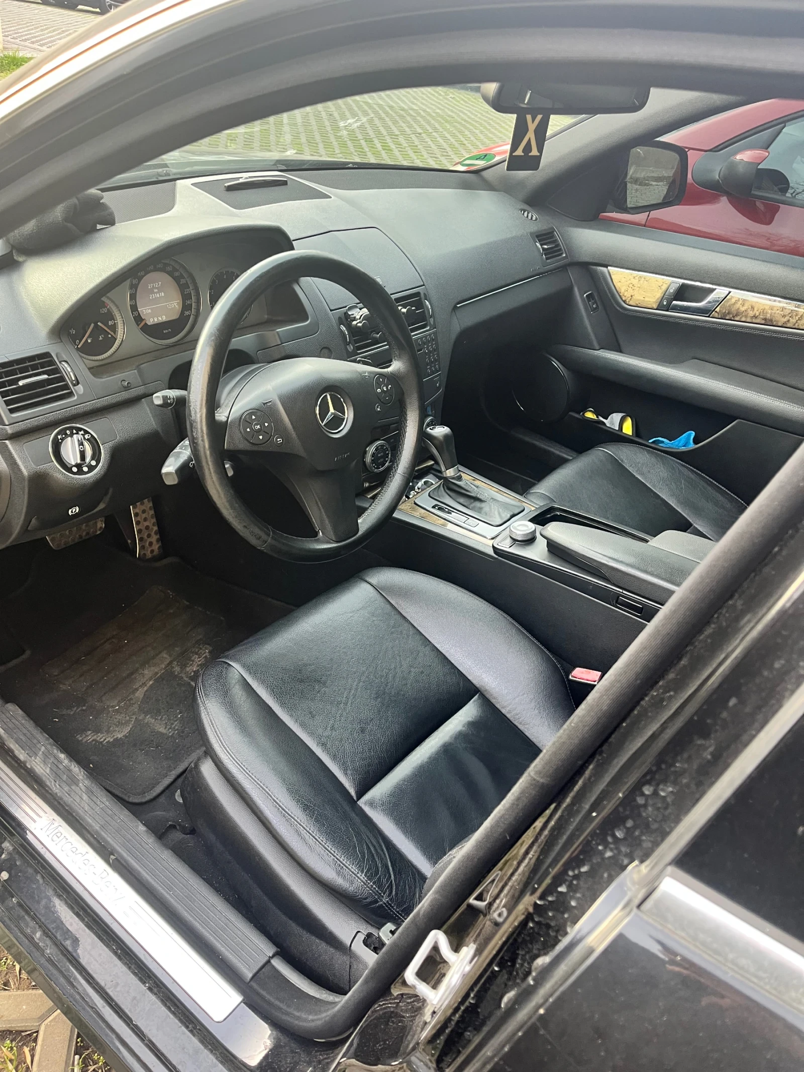 Mercedes-Benz C 350  - изображение 7