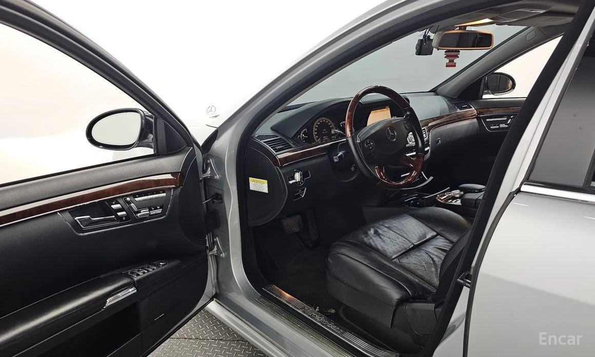 Mercedes-Benz S 550  - изображение 10