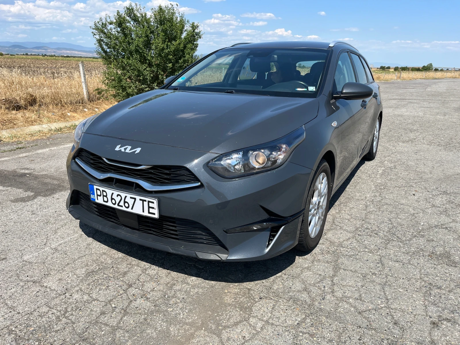 Kia Ceed SW 2022 120 кс | Обслужена | История | ТОП! 