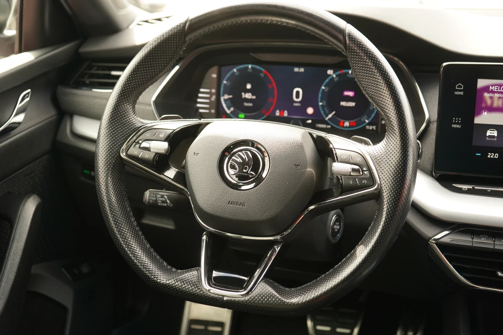 Skoda Octavia 2.0TDI* LUXURY EDITION* HEAD UP* CANTON* 360CAM, снимка 10 - Автомобили и джипове - 53770182