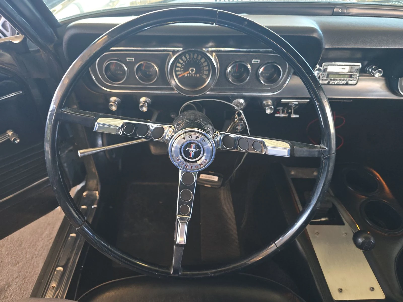 Ford Mustang, снимка 10 - Автомобили и джипове - 53924346