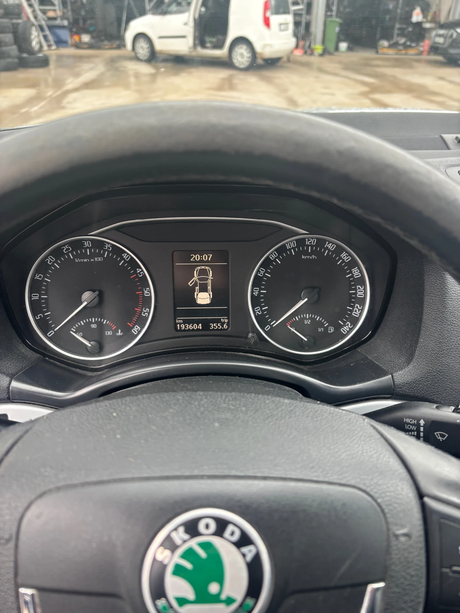 Skoda Octavia 1, 6 Scout 4x4 На части, снимка 5 - Автомобили и джипове - 54075450