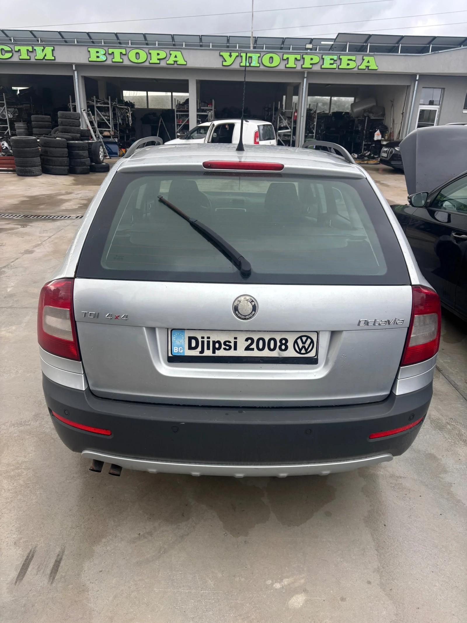 Skoda Octavia 1, 6 Scout 4x4 На части, снимка 2 - Автомобили и джипове - 54075450