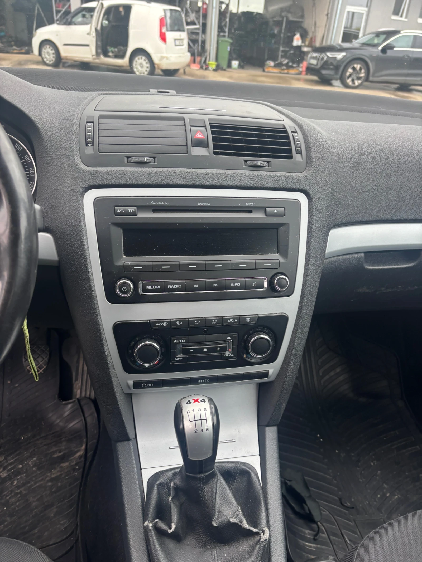 Skoda Octavia 1, 6 Scout 4x4 На части, снимка 6 - Автомобили и джипове - 54075450