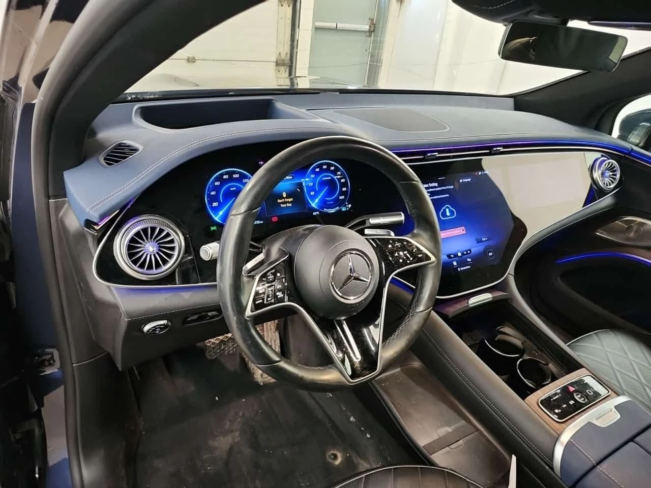 Mercedes-Benz EQS 580| BURMESTER| HEAD-UP| PANO| 360| AMBIENT|  , снимка 11 - Автомобили и джипове - 54078332