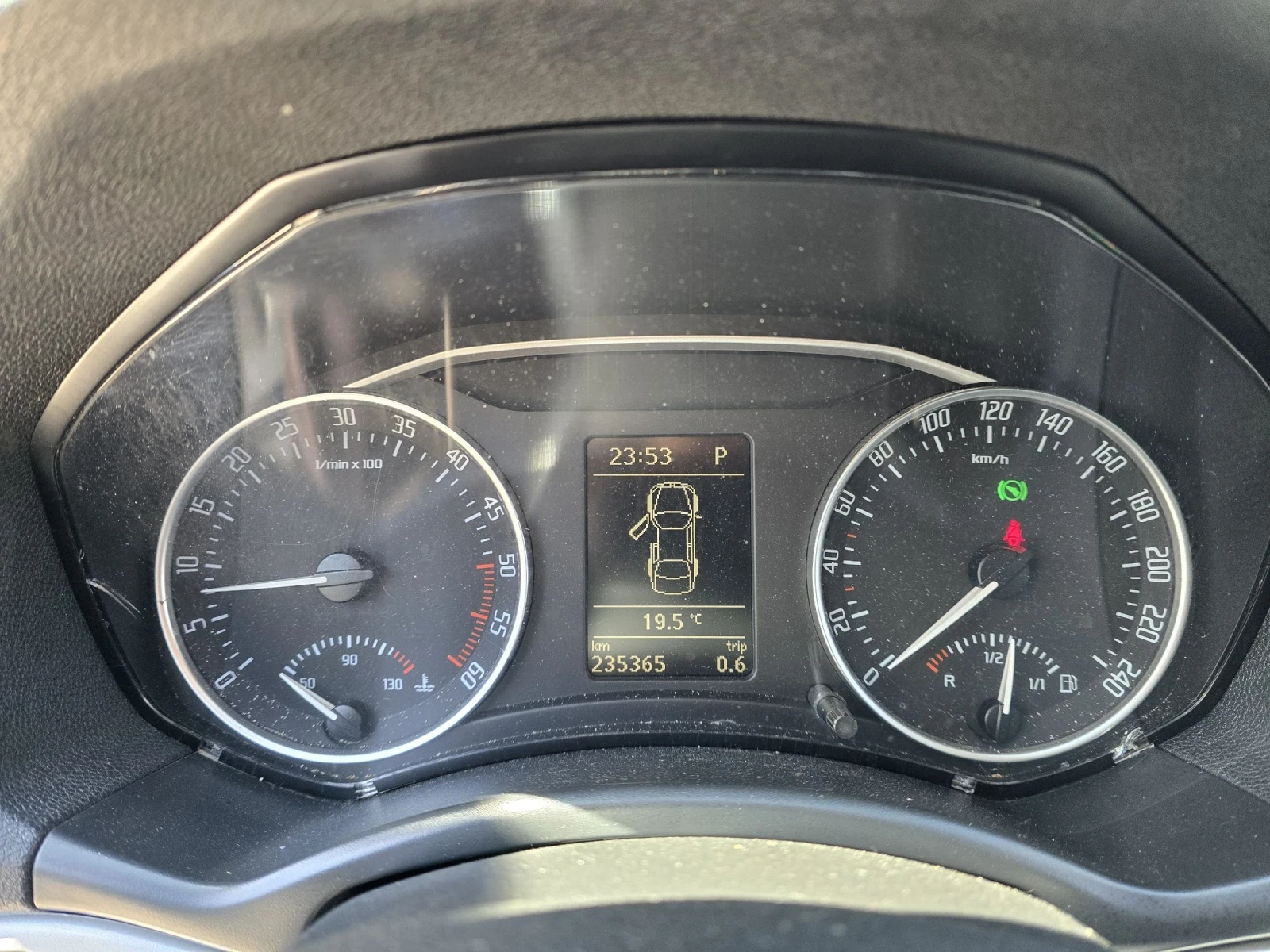 Skoda Octavia Scout 2.0TDI 140�.� 4X4 DSG | Mobile.bg � ����������� 17