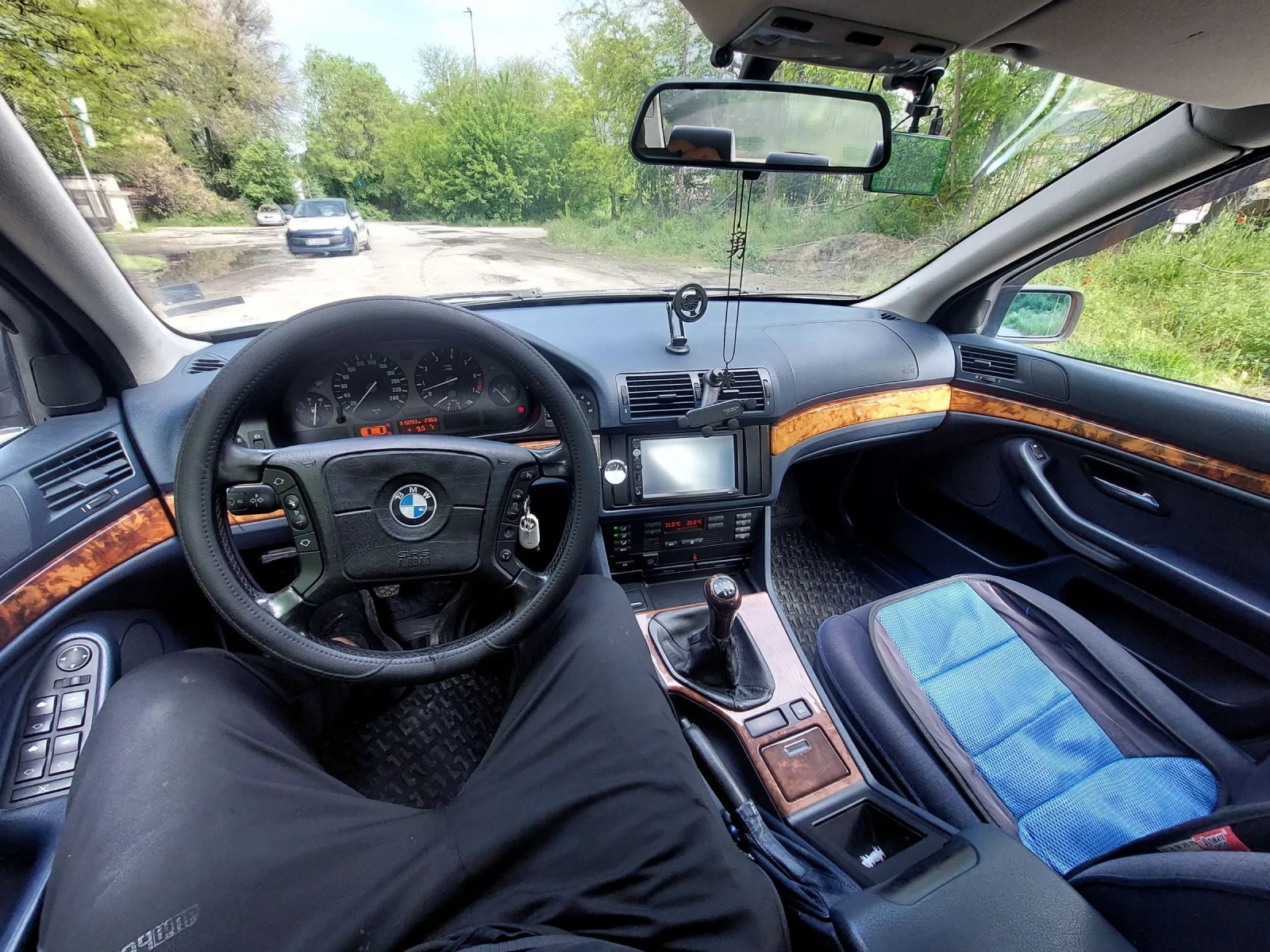 BMW 520, снимка 7 - Автомобили и джипове - 54386734