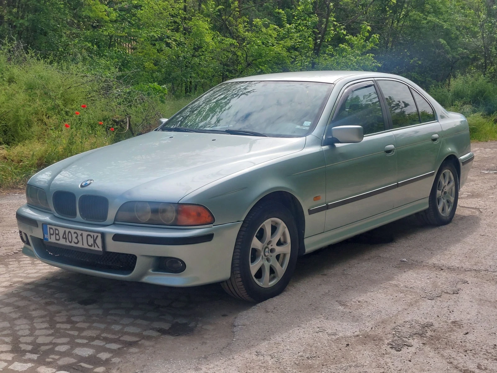 BMW 520, снимка 2 - Автомобили и джипове - 54386734