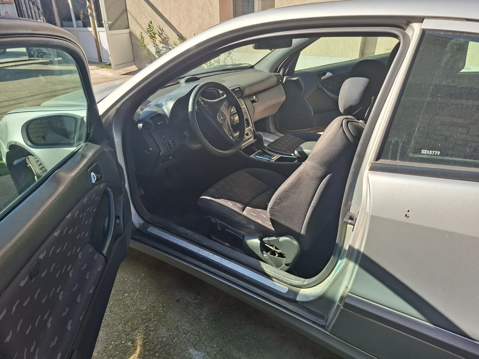 Mercedes-Benz 220, снимка 8 - Автомобили и джипове - 54439482
