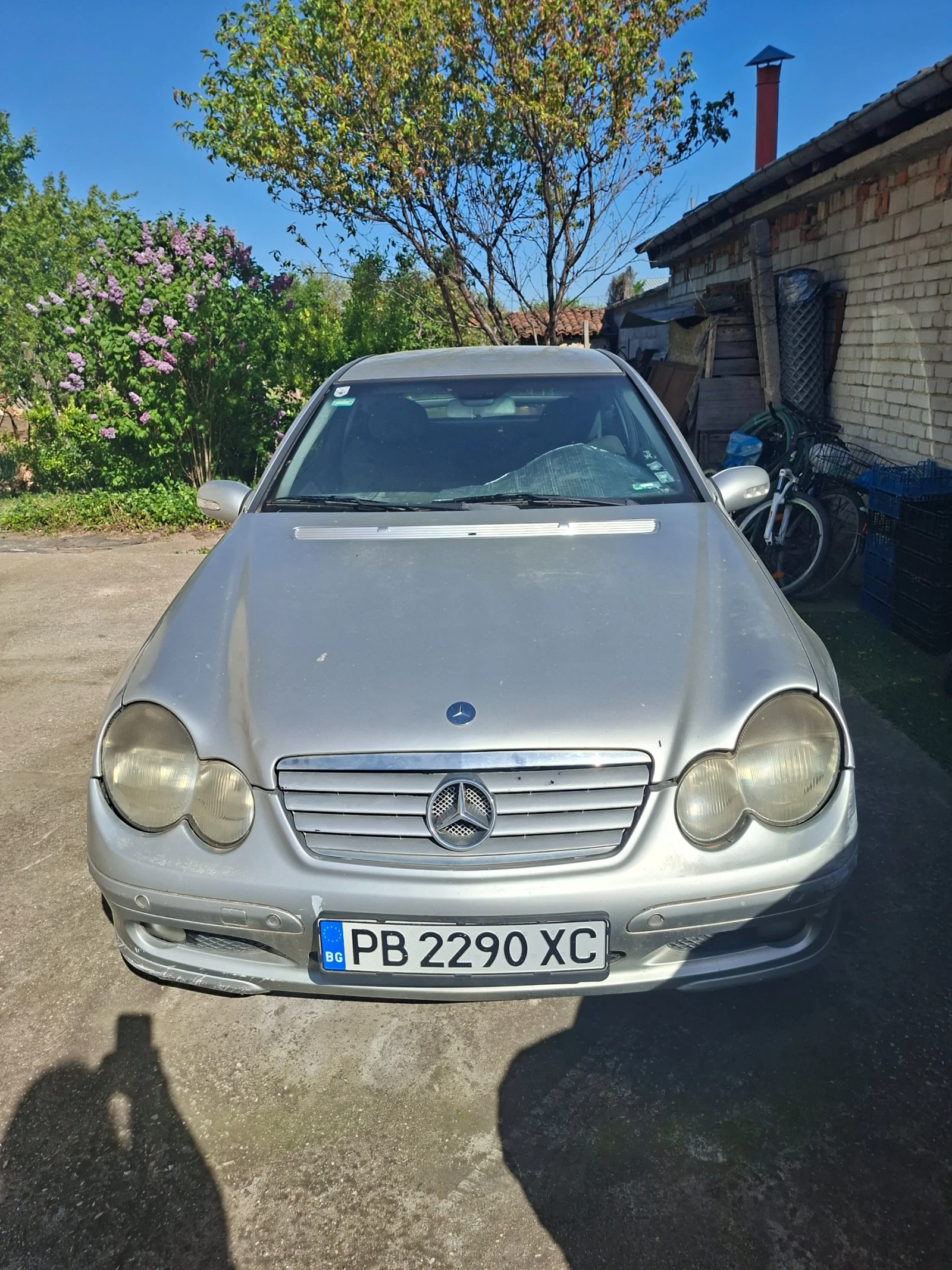 Mercedes-Benz 220