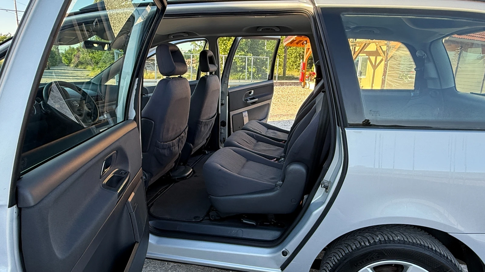 Seat Alhambra 1.9TDI-116кс-7места/НОВ ВНОС ОТ ИТАЛИЯ, снимка 16 - Автомобили и джипове - 54703612