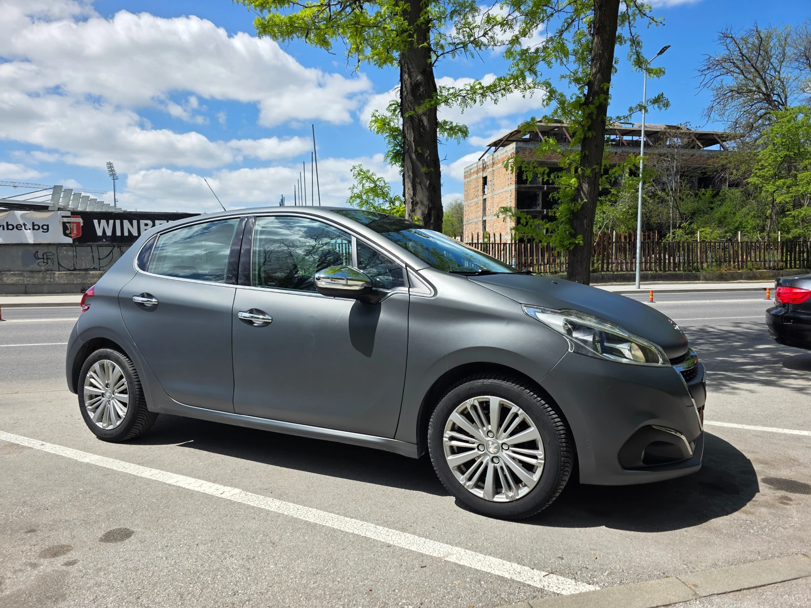 Peugeot 208 1.2 Pure Tech, снимка 3 - Автомобили и джипове - 54783372