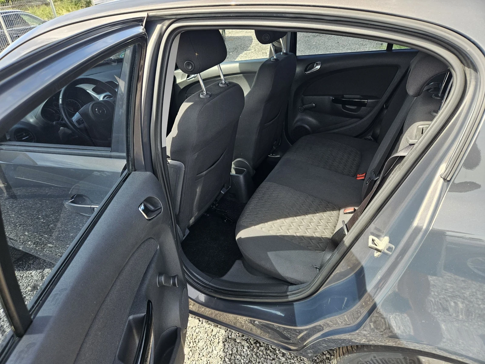 Opel Corsa 1.2 euro5, снимка 9 - Автомобили и джипове - 54884472