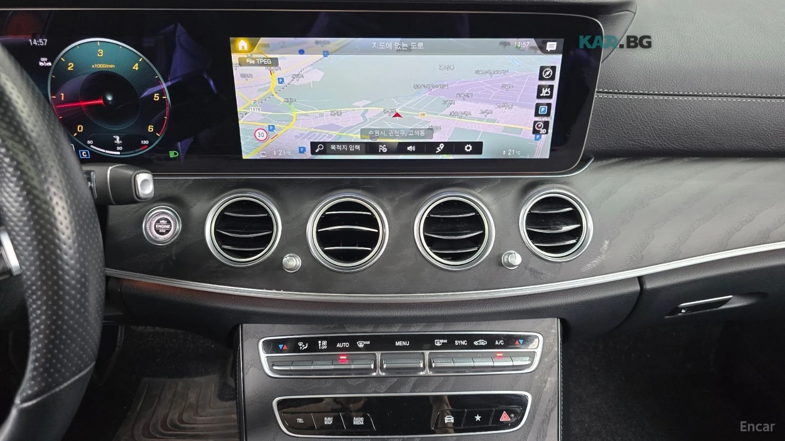 Mercedes-Benz E 220 AMG-LINE* 4MATIC* DISTRONIC* 360CAMERA* , снимка 9 - Автомобили и джипове - 54945536