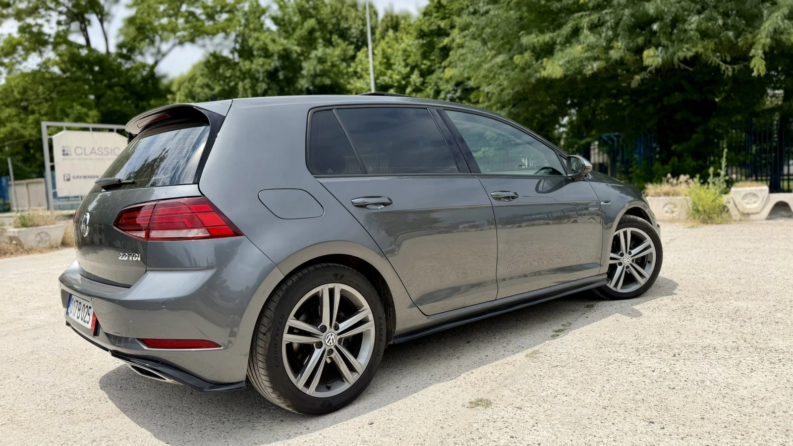 VW Golf 7.5 R-Line Digital/LED/PANO, снимка 5 - Автомобили и джипове - 55032589