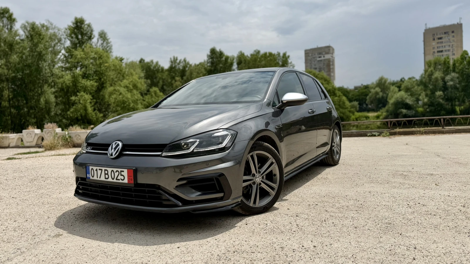 VW Golf 7.5 R-Line Digital/LED/PANO