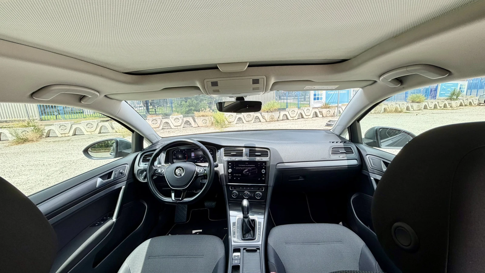 VW Golf 7.5 R-Line Digital/LED/PANO, снимка 13 - Автомобили и джипове - 55032589