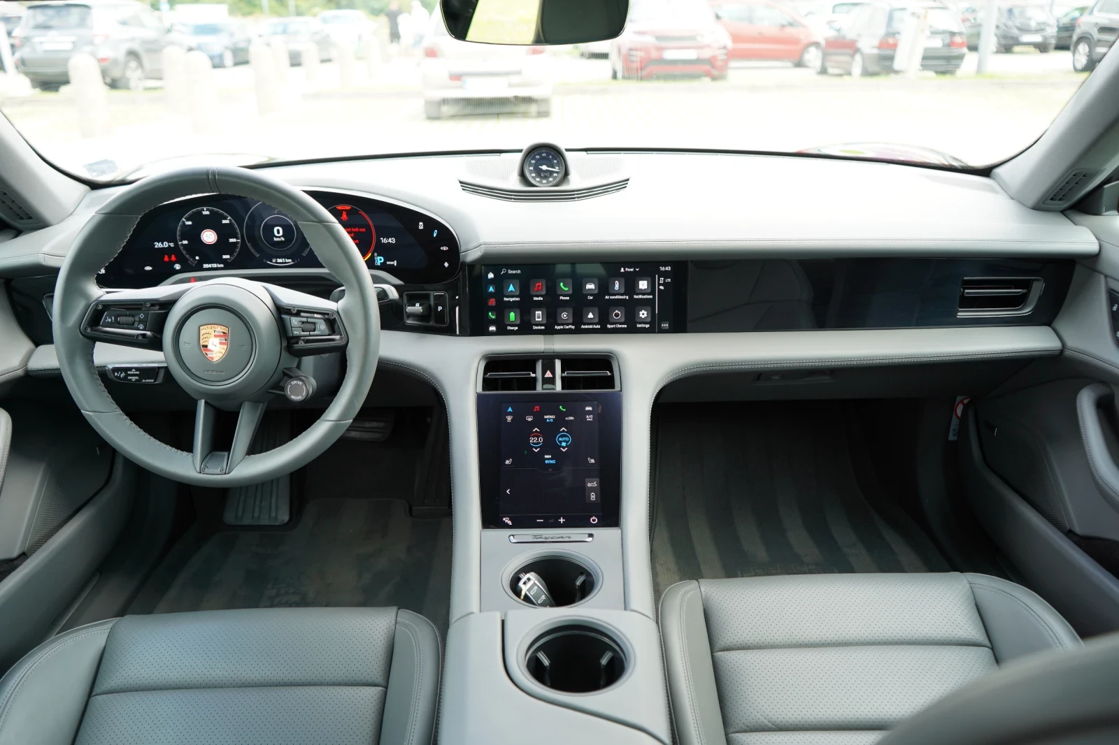 Porsche Taycan 4S* APPR* 360 CAM* CARBON* AIR* BOSE* PANO* KEYLES, снимка 14 - Автомобили и джипове - 55177613