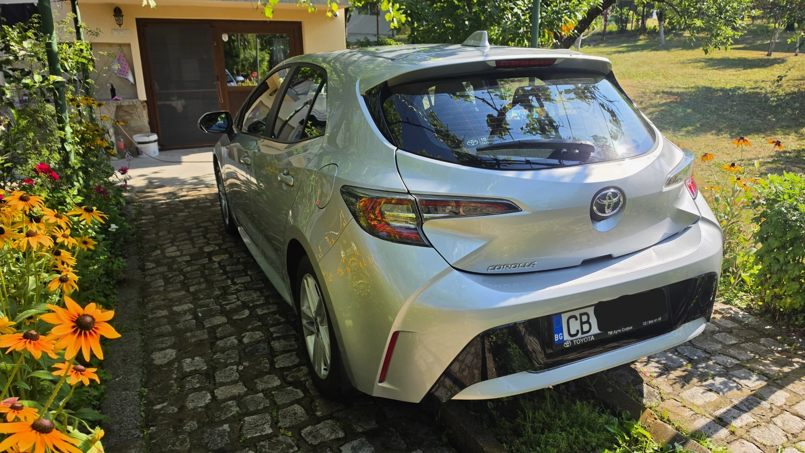 Toyota Corolla Executive HB 1.2T 6M Turbo, снимка 4 - Автомобили и джипове - 55219703