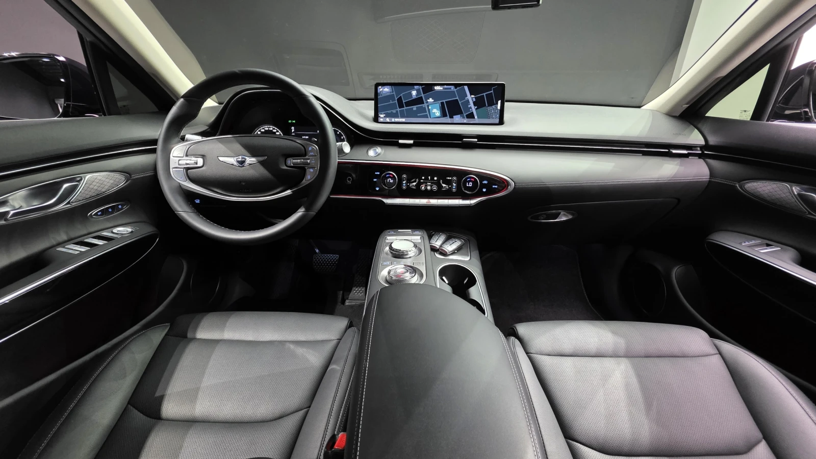 Genesis GV70 2.5* BLIND SPOT* HUD* ЕЛ. БАГАЖНИК* 360* КРАЙНА ЦЕ, снимка 7 - Автомобили и джипове - 55302205