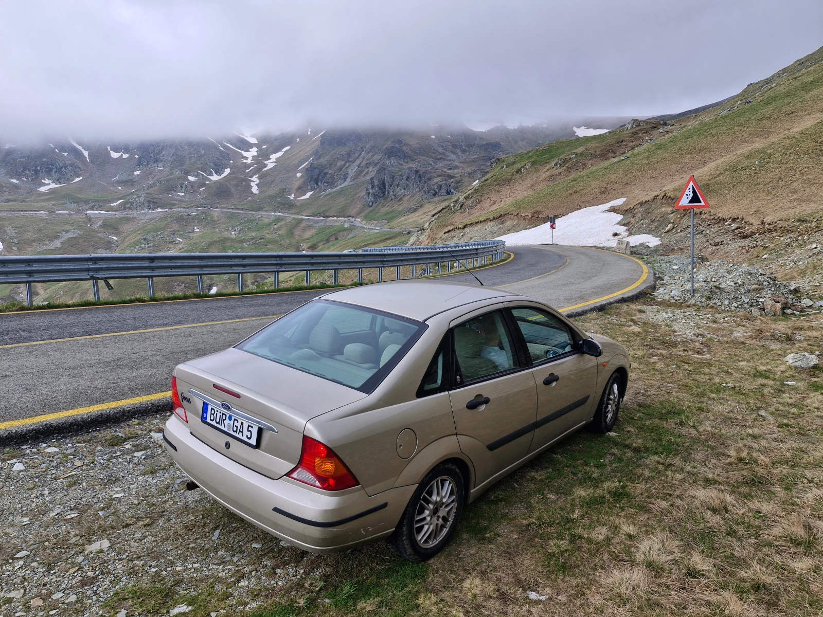 Ford Focus Ghia 1.8, снимка 17 - Автомобили и джипове - 55543648