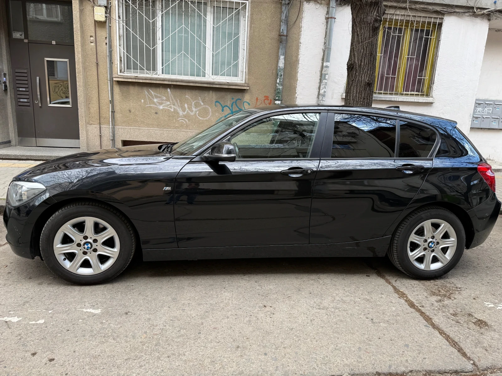 BMW 118, снимка 2 - Автомобили и джипове - 55835609