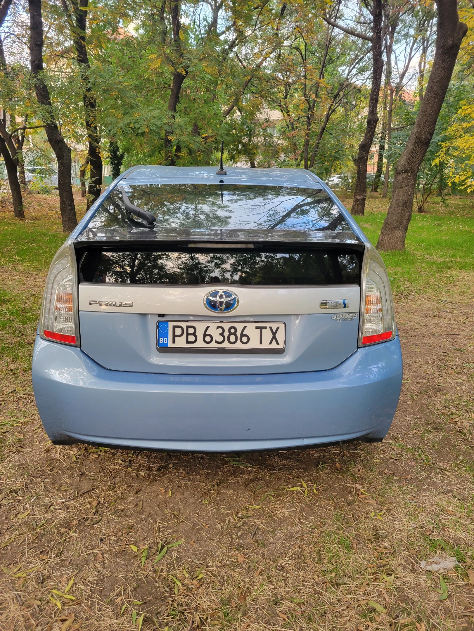 Toyota Prius PHEV, снимка 3 - Автомобили и джипове - 56621092