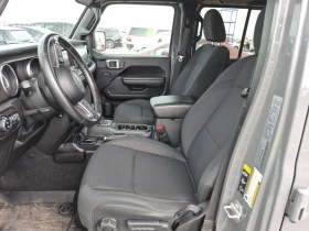 Jeep Gladiator SPORT S CREW CAB SHORT BED/ФИНАНСИРАНЕ, снимка 5