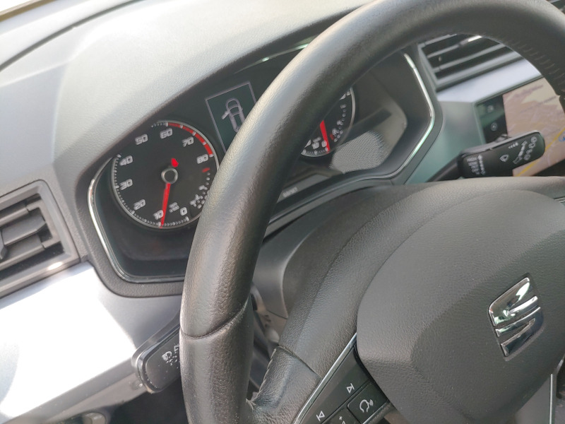 Seat Arona 1.0TSI-Автоматик-Има видеоклип към обявата!, снимка 8 - Автомобили и джипове - 45859480