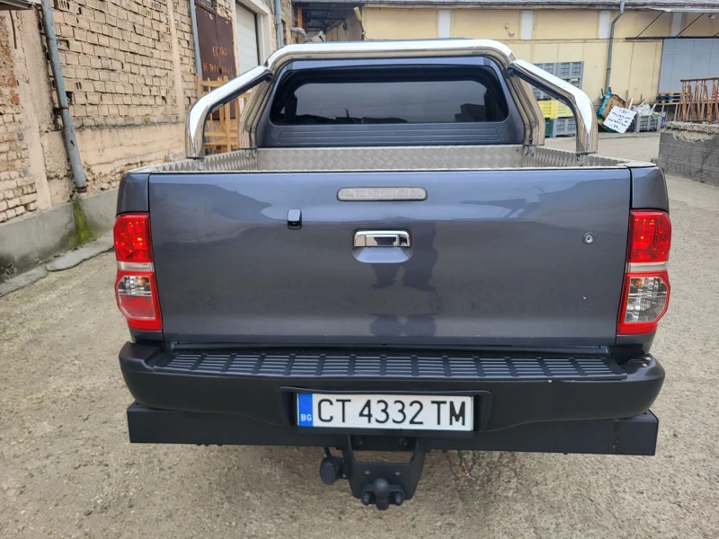 Toyota Hilux Hilux 3.0D, снимка 9 - Автомобили и джипове - 52552962