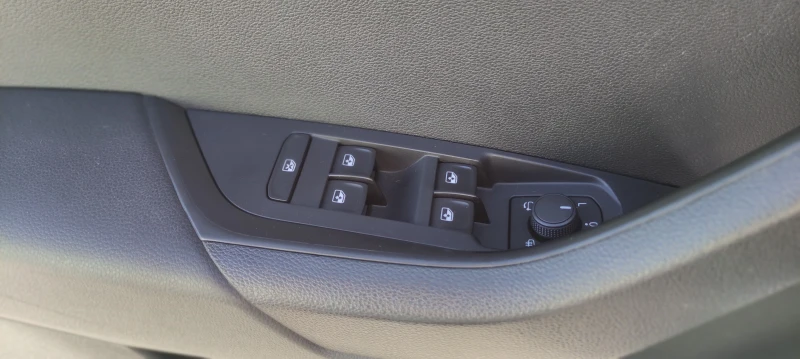 Skoda Karoq 2.0D-190к.с., DSG-7(4х4), м.07.2020г.Спешно, снимка 8 - Автомобили и джипове - 52282770