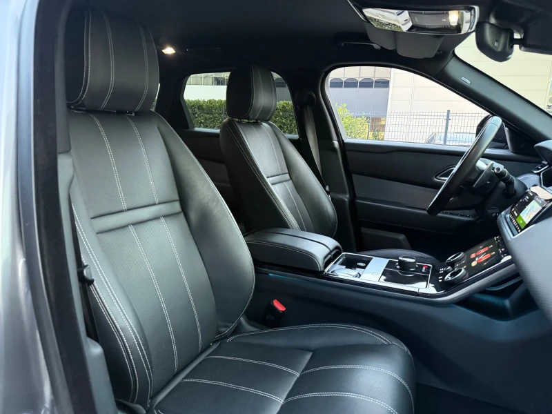 Land Rover Range Rover Velar R-Dynamic* Meridian* Digital* Подгрев* ПълСервИСТО, снимка 10 - Автомобили и джипове - 53020460