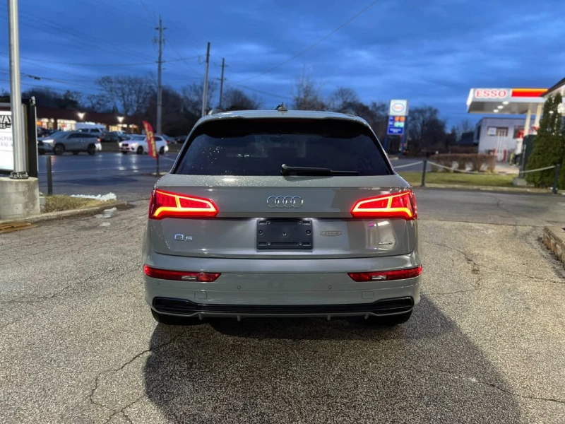 Audi Q5 S-LINE * TECHNIK * DIGITAL * CARFAX * АВТОКРЕДИТ  , снимка 3 - Автомобили и джипове - 53187029