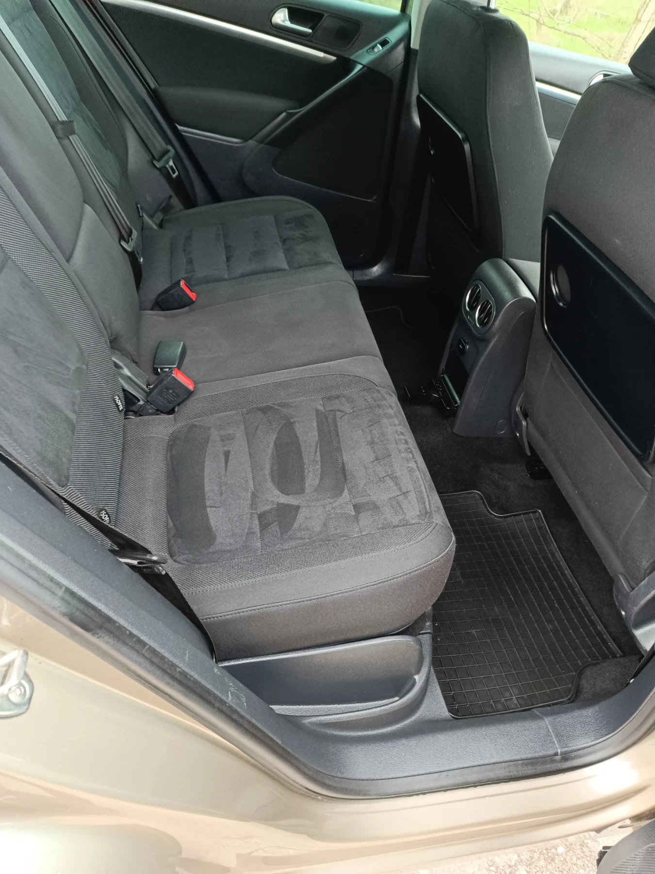 VW Tiguan  - изображение 7