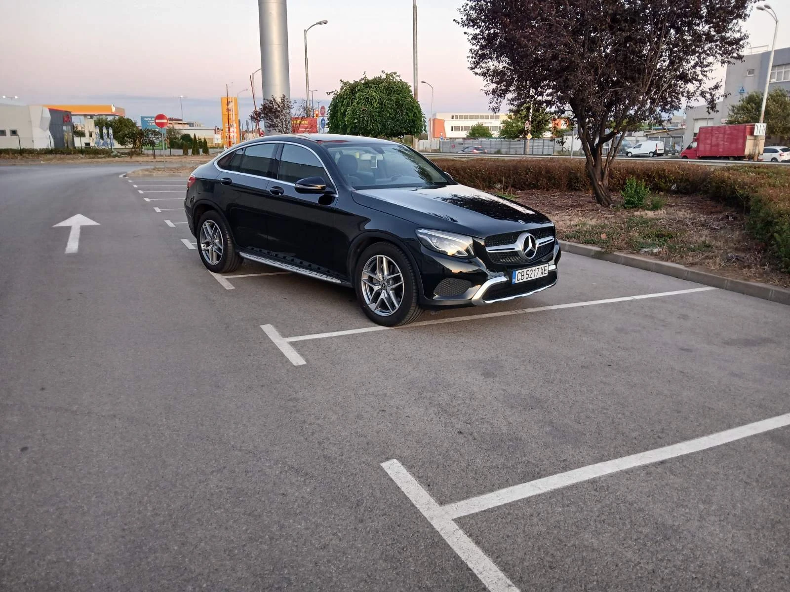 Mercedes-Benz GLC 220 4matic Coupe 9GTRONIC, снимка 8 - Автомобили и джипове - 53778523