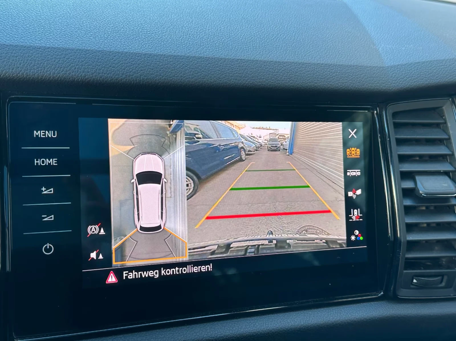 Skoda Kodiaq RS/239HP/4X4/PANO/360/LED/AMBIENT/154z, снимка 12 - Автомобили и джипове - 53825559