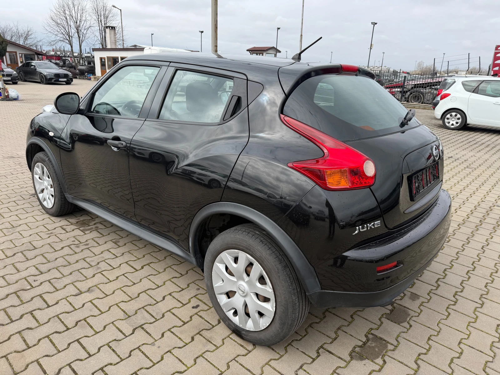 Nissan Juke 1.5DCI EURO 5, снимка 8 - Автомобили и джипове - 53828790