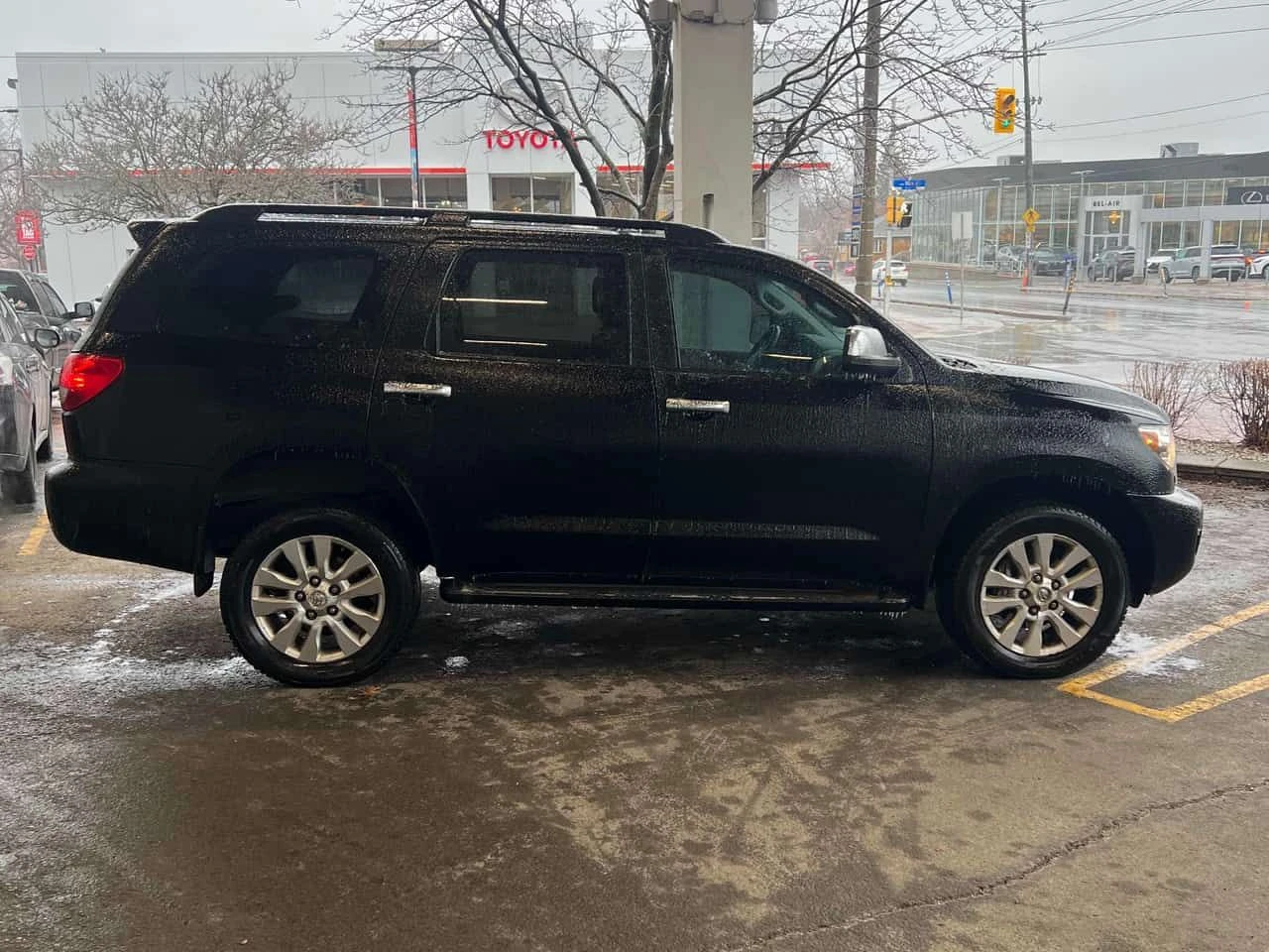 Toyota Sequoia * Platinum * PANO* KEYLESS* ПОДГРЕВ* , снимка 3 - Автомобили и джипове - 53861164