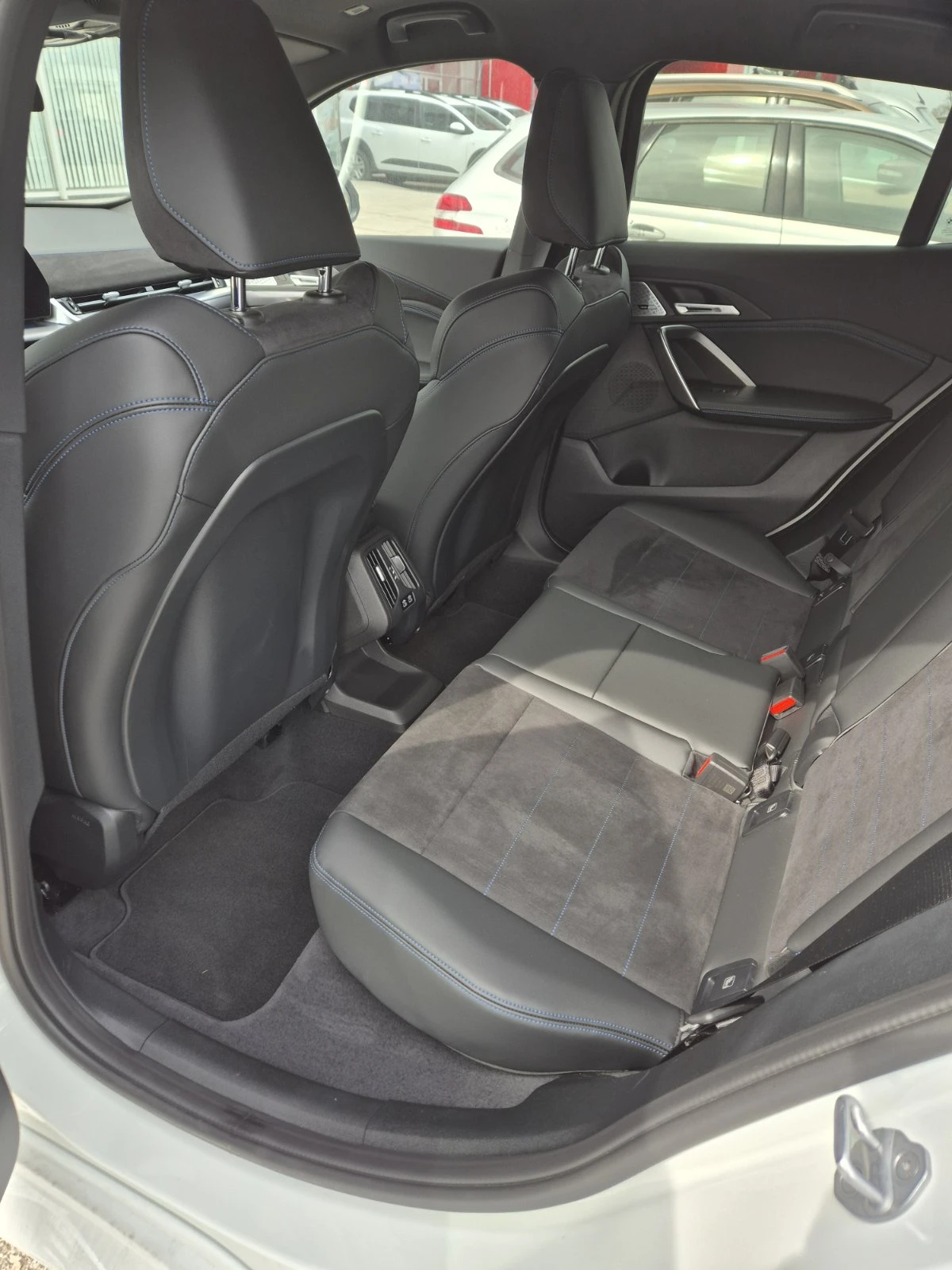 BMW X2 xDrive20d, снимка 11 - Автомобили и джипове - 53995395