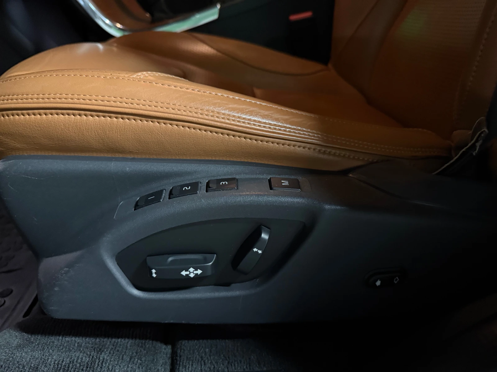 Volvo XC60 D5, снимка 14 - Автомобили и джипове - 54205469