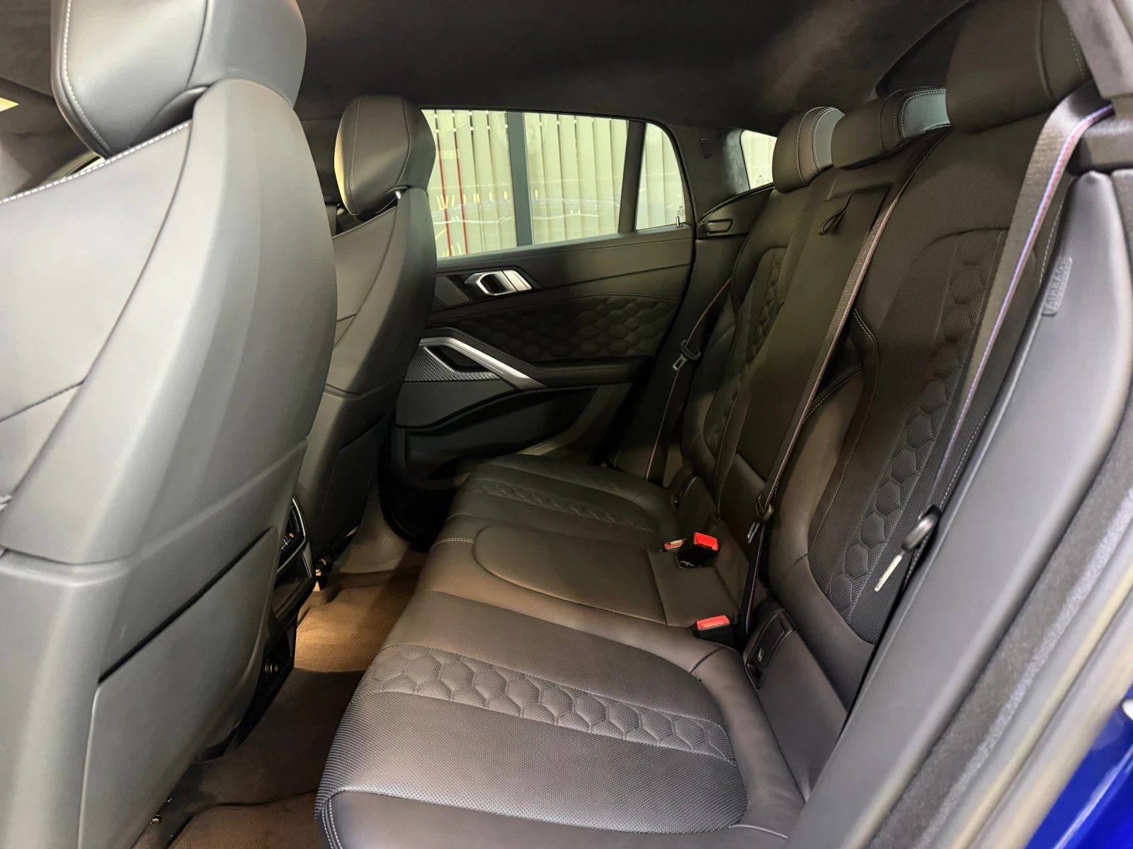 BMW X6 M COMPETITION xDrive * HARMAN/KARDON* M PACKET* HE, снимка 5 - Автомобили и джипове - 54345811