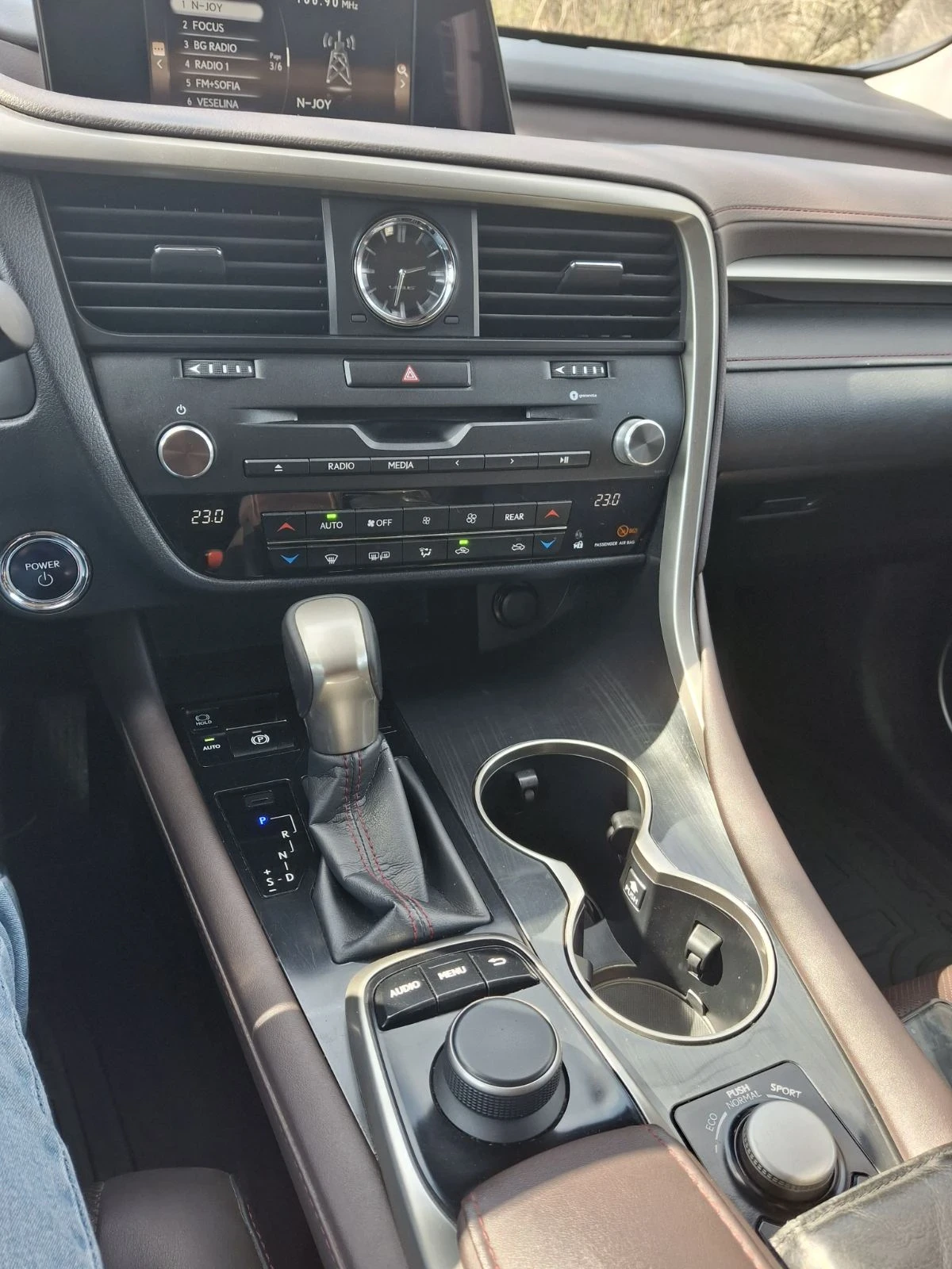 Lexus RX 450h, снимка 11 - Автомобили и джипове - 54508606