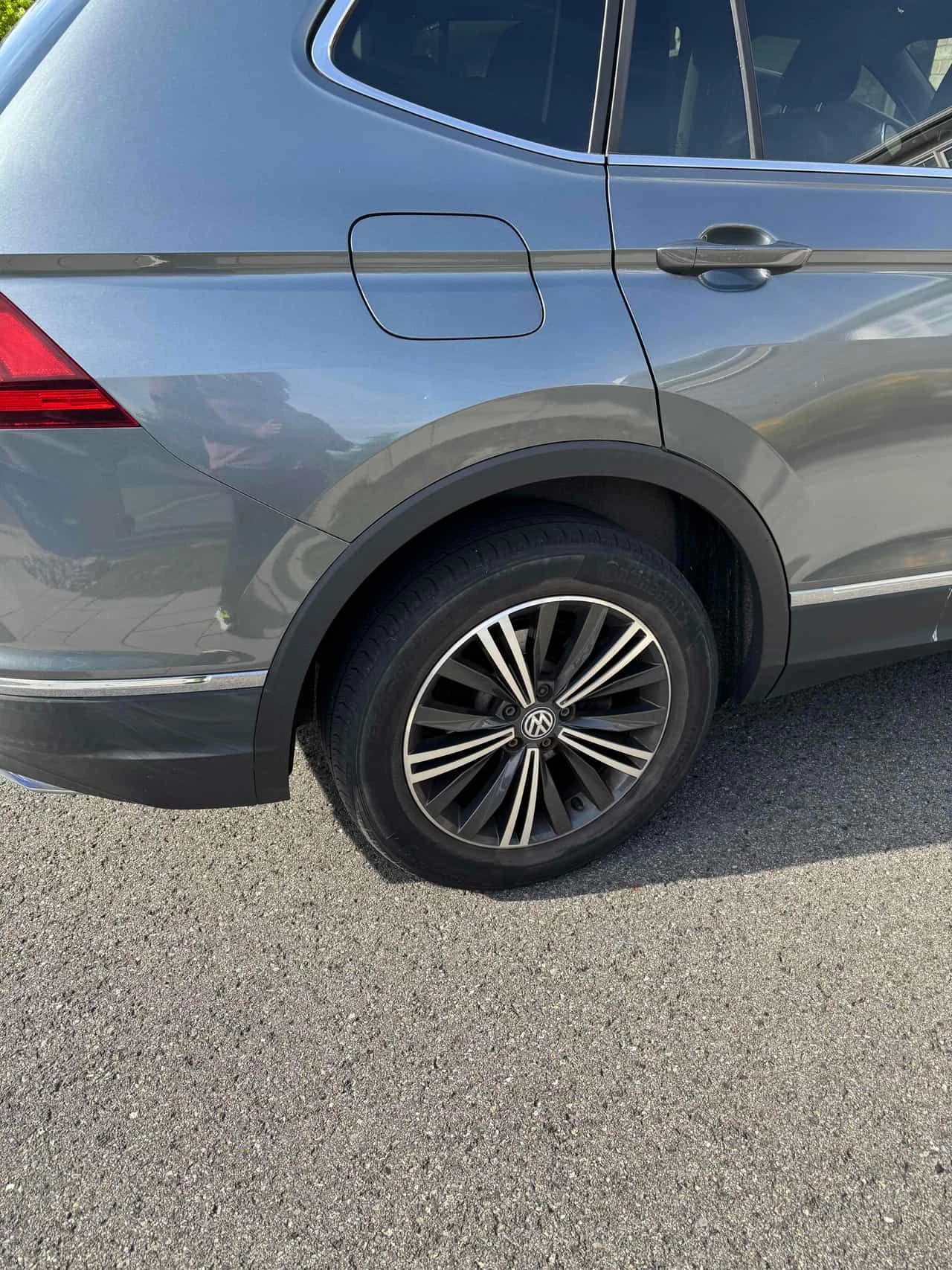 VW Tiguan * Highline * CARFAX * БЕЗ ПЪРВОНАЧАЛНА ВНОСКА, снимка 13 - Автомобили и джипове - 55444048